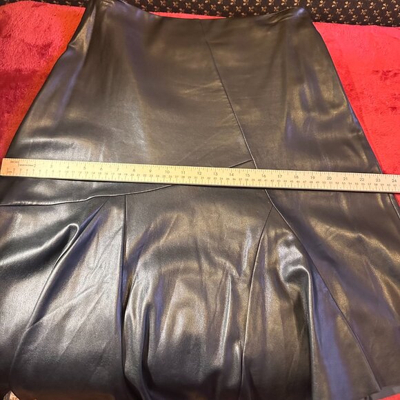 Black Asymmetrical Faux Leather Skirt - Size 12 - Picture 9 of 9